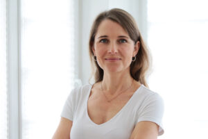 Portraifoto von Dr. Claudia Schwarze, Frauenärztin